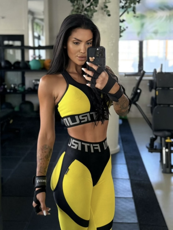 Shorts FITRUN Shorts Super Nuts "Yellow Relief"